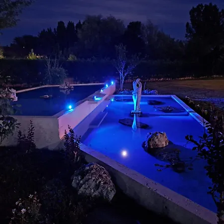 Prado De Las Merinas מלון