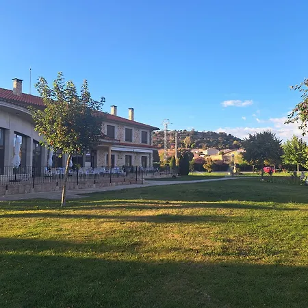 מלון Prado De Las Merinas 3*