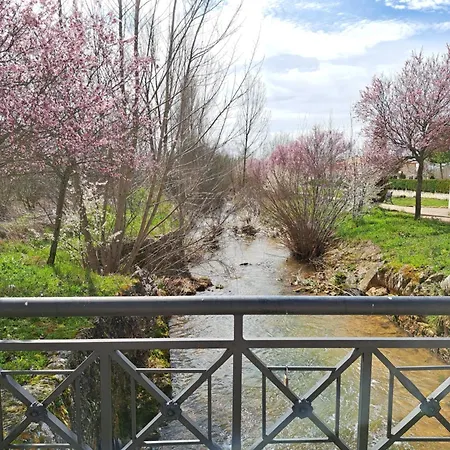 מלון Prado De Las Merinas Caleruega